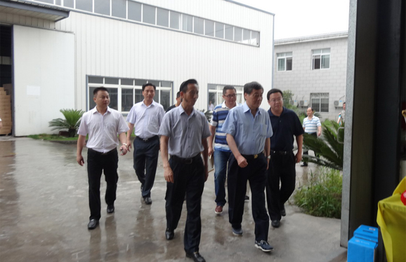 杭州娃哈哈集團(tuán)有限公司董事長(zhǎng)兼總經(jīng)理宗慶后先生蒞臨我公司指導(dǎo)